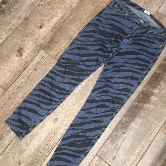 HUDSON JEANS// Nico// NWOT// size 31// Zebra// - Picture 5 of 8